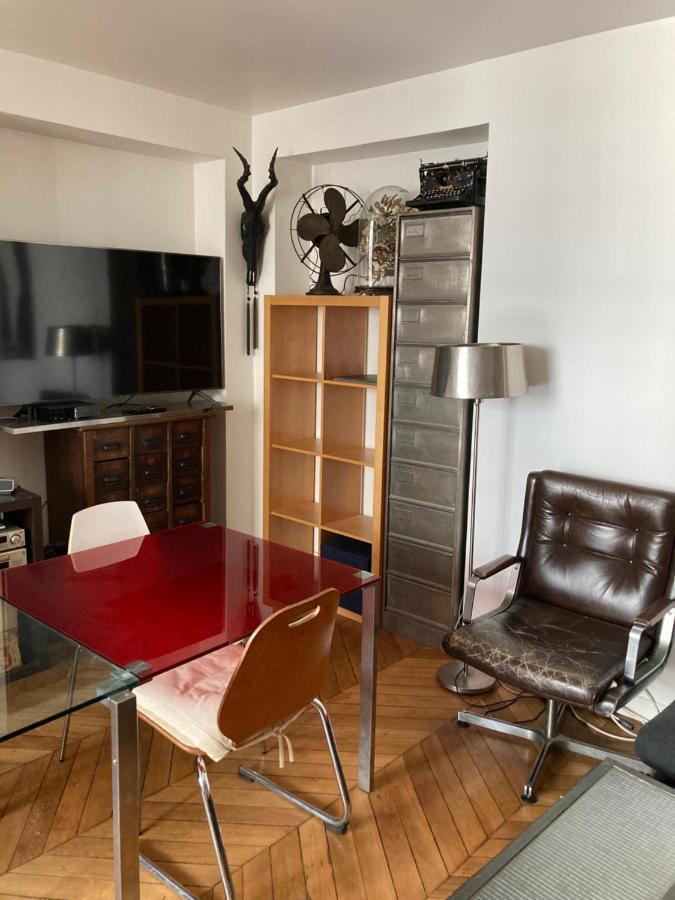 Charmant Studio Apartment Paris Bagian luar foto